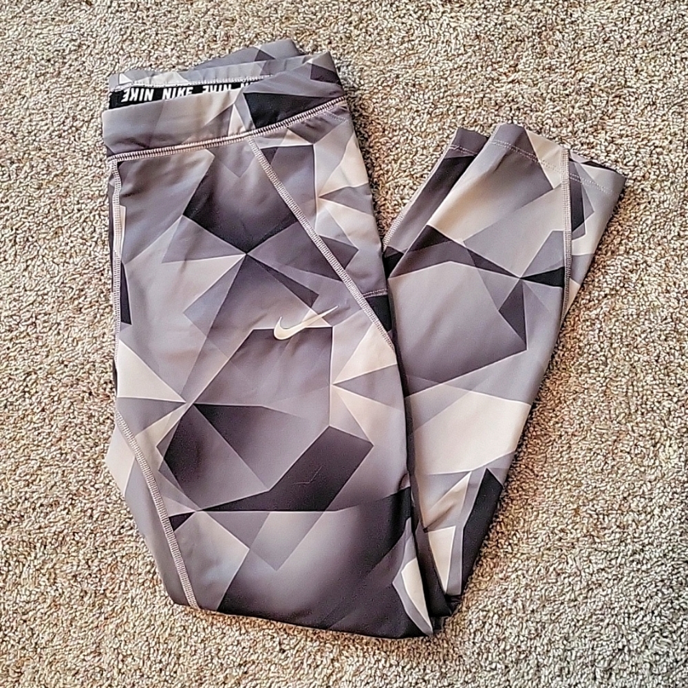 Nike leggings